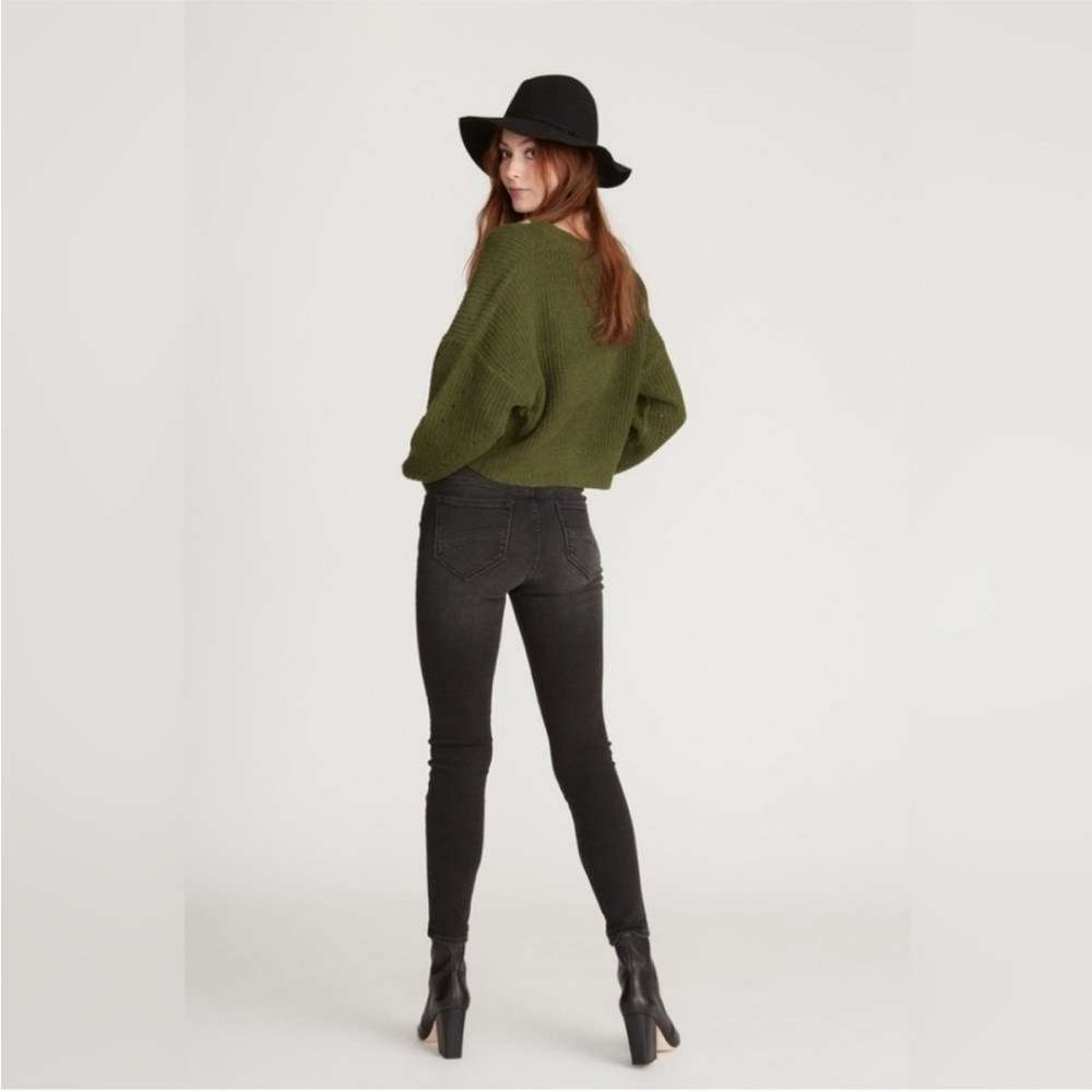 Driftwood Jackie High Rise Jeans –Size 28 (L27) – Black/Grey Fade Premium Denim
